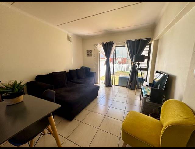 1 BEDROOM APARTMENT FOR SALE IN BARBEQUE DOWNS